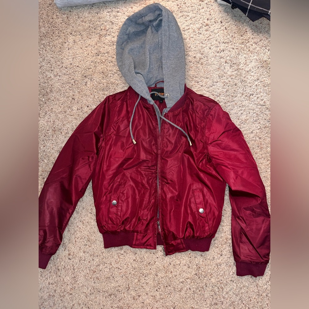Maroon/gray windbreaker jacket